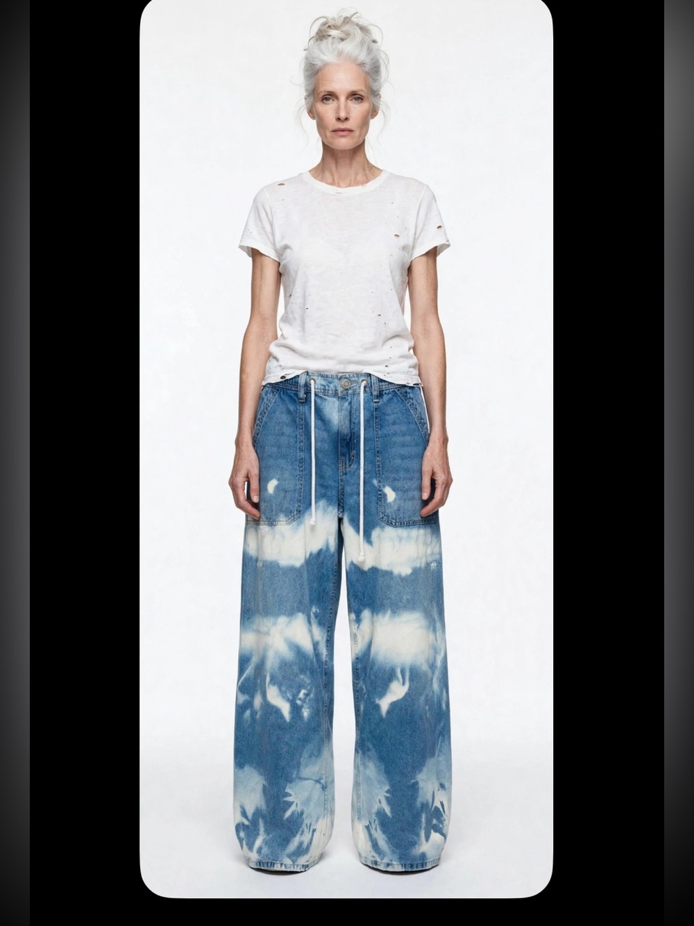 cram very baggy bleach washed jeans